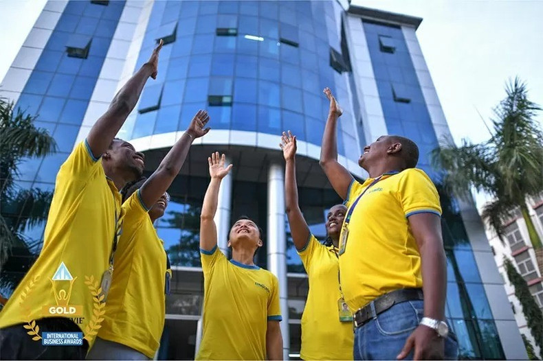 Viettel se classe deuxième au monde aux International Business Awards 2025 ảnh 2 viettel-dung-thu-hai-the-gioi-tai-giai-thuong-international-business-awards-2025-20250915141502-11zon.jpg