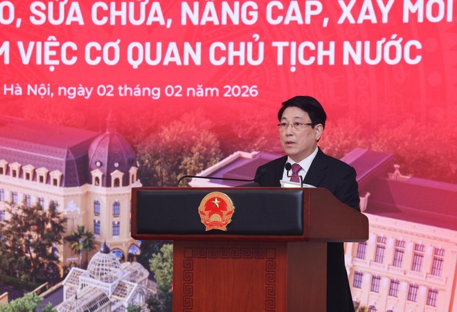 Le président Luong Cuong à la cérémonie d'ouveurture du siège rénové et modernisé de la Présidence de la République. Photo: VNA