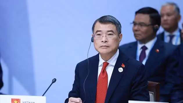 Le Premier ministre Le Minh Hung participe au Sommet commémoratif du 35e anniversaire des relations ASEAN-Russie. Photo : VNA.