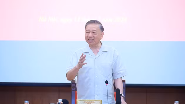 Le secrétaire général du Parti et président de la République To Lam s'exprime lors de la deuxième réunion du Comité central de pilotage sur le développement de la culture vietnamienne, à Hanoï, le 13 juillet. Photo : Nhân Dân.