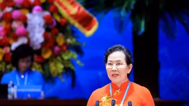 Mme Le Thi Thuy a été réélue présidente de l’Union des femmes du Vietnam. Photo: VNA.