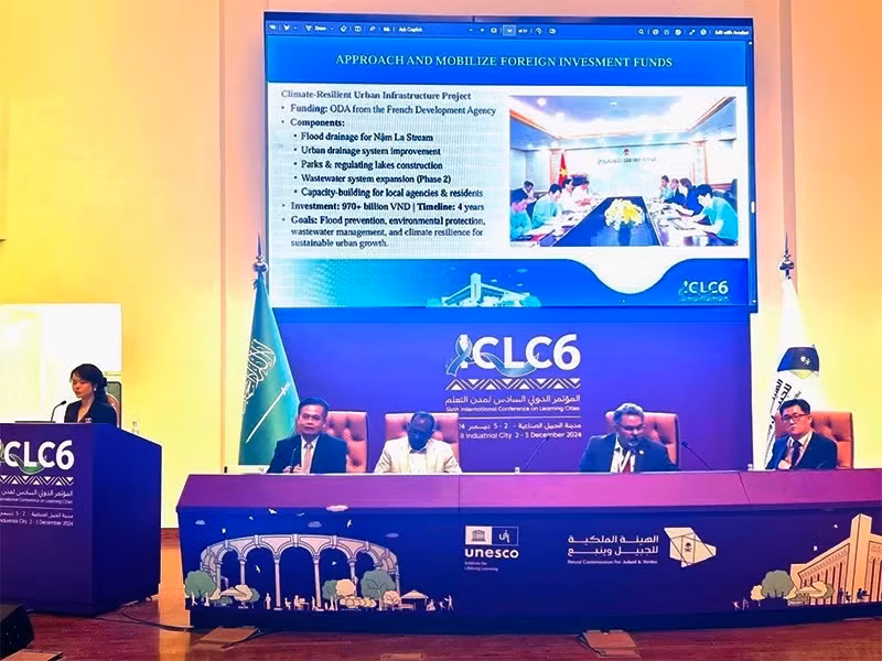 Les représentants de la ville de Son La s'exprime à la 6e Conférence internationale sur les villes apprenantes de l’UNESCO. Photo : baoquocte.vn