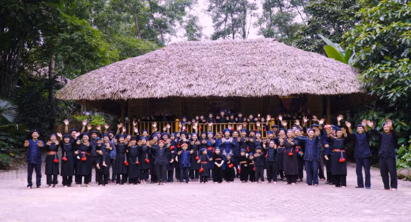 Le village de Thai Hai abrite une communauté de quatre générations de Tày. Photo : village de Thai Hai.