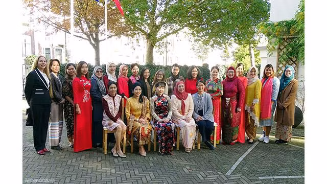 Le programme a contribué à renforcer la compréhension mutuelle, l'amitié et la solidarité entre les membres des ambassades des pays de l'ASEAN aux Pays-Bas. Photo: baoquocte.vn