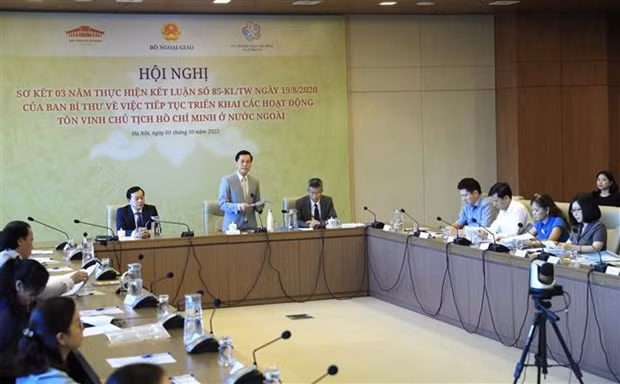 Conférence sur la présentation, la sensibilisation et la mise en l’honneur du Président Hô Chi Minh à l'échelle internationale. Photo : VNA.