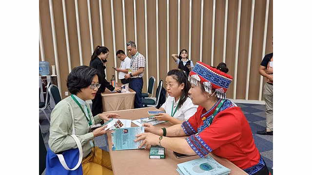 Les entreprises vietnamiennes et chinoises recherchent des opportunités de coopération lors de la conférence tenue le 22 novembre dans le cadre de l'événement « Vietnam Foodexpo 2023 » à Hô Chi Minh-Ville. Photo : conthuong.vn