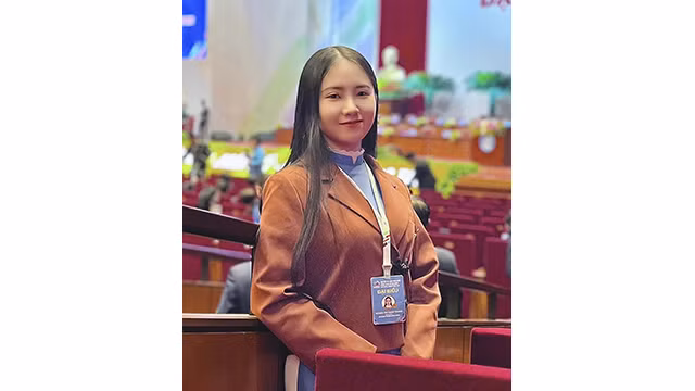 Hoàng Thi Hanh Trang est secrétaire adjointe du comité exécutif de l'Union de la Jeunesse communiste Hô Chi Minh de l'Association des étudiants vietnamiens à Pékin en Chine. Photo : baoquocte.vn