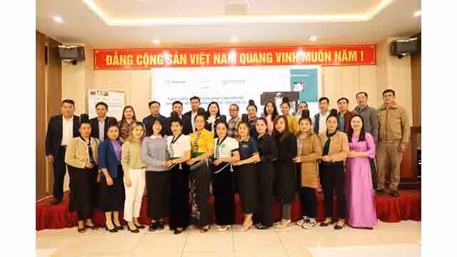 Les femmes bénéficiaires du projet SURE. Photo : thoidai.com.vn