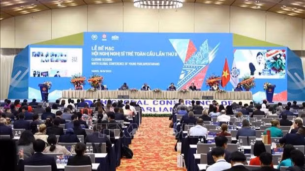 Panorama de la séance de clôture de la 9e Conférence mondiale des jeunes parlementaires. Photo: VNA