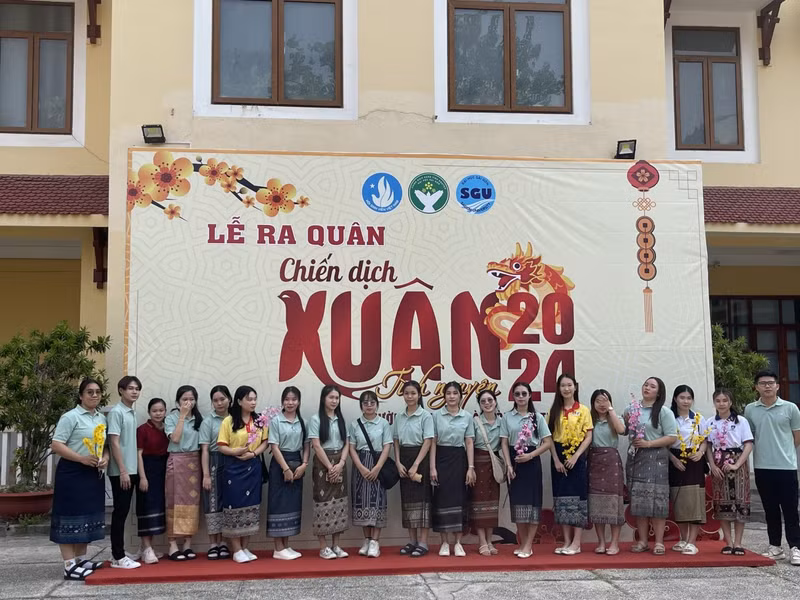 Lors du programme printanier. Photo: thoidai.com.vn