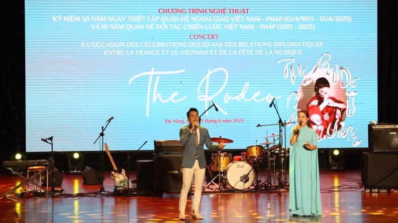 Un numéro artistique lors du spectacle musical Vietnam-France. Photo: Danang.gov.vn