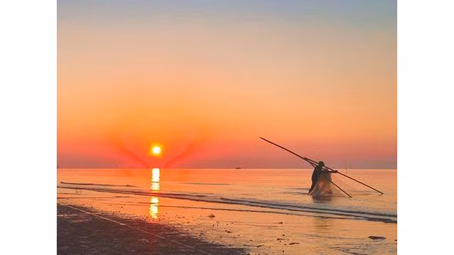 L'Aube sur la plage de Trà Cô. Photo : CTV/NDEL L'Aube sur la plage de Trà Cô. Photo : CTV/NDEL