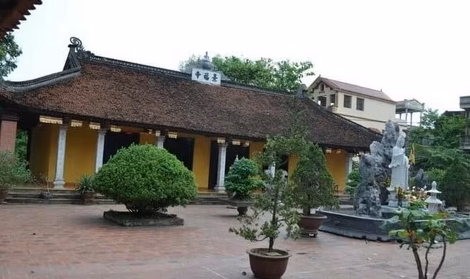 La pagode du village de Lai Dà a été construite il y a longtemps et a subi de nombreuses restaurations. Photo : L'Église bouddhique du Vietnam.