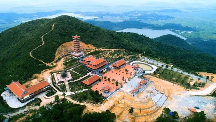 La pagode Dai Tuê est un paysage célèbre de la province de Nghê An (au Centre du Vietnam). Photo: anninhthudo.vn