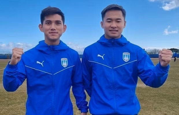L'attaquant Vu Minh Hieu et le défenseur Nguyen Canh Anh. Photo: Naver Sports