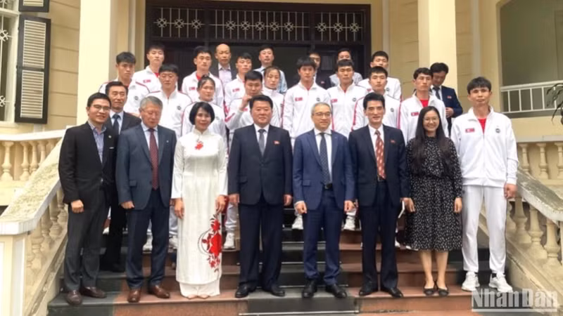 La délégation de Taekwondo de la RPDC. Photo: NDEL