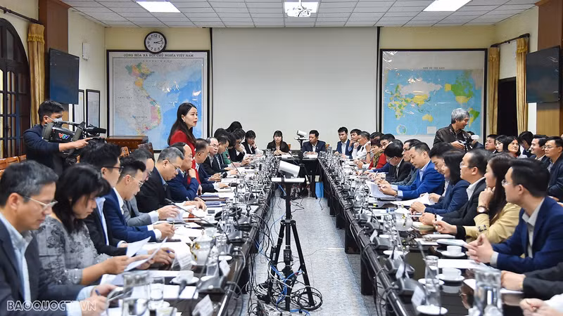 Une vue générale de la séance de travail. Photo: baoquocte