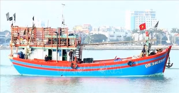 Un bateau de pêche de Quang Binh. Photo : VNA.