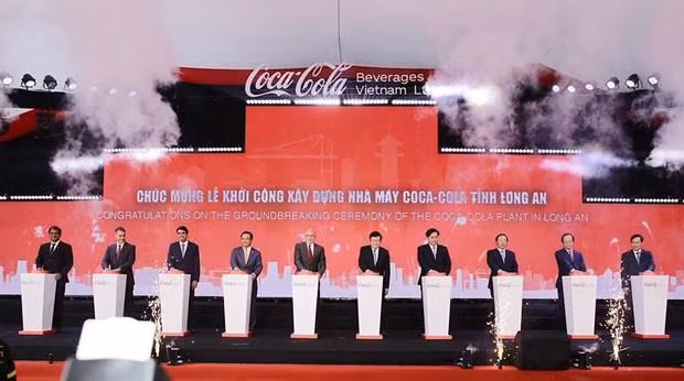Cérémonie de mise en chantier de a quatrième usine Coca-Cola au Vietnam. Photo : VNA
