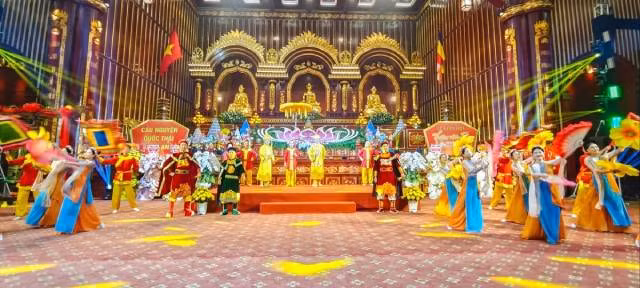 Le festival printanier de Yên Tu. Photo : VOV,vn