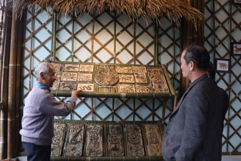Des estampes populaires du village de Sinh.