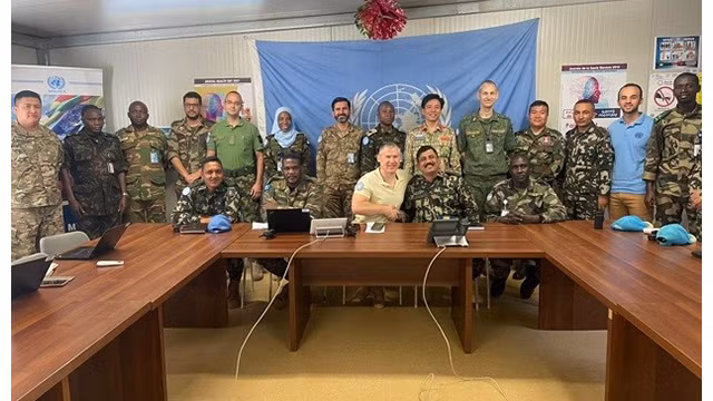 Le groupe tactique de Bambari après des heures de briefing stressantes. Photo : baoquocte.vn