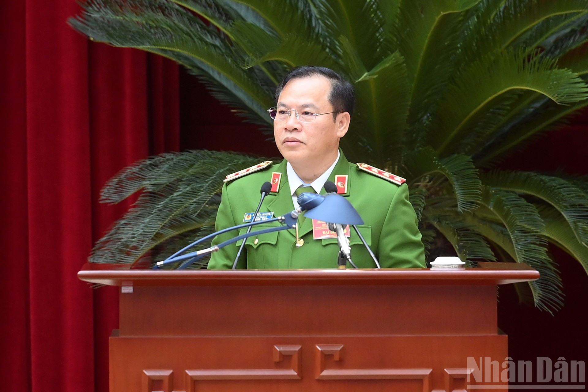 Le vice-ministre de la Sécurité publique, Nguyên Van Long, s’exprime lors de la conférence. Photo : Dang Khoa/NDEL