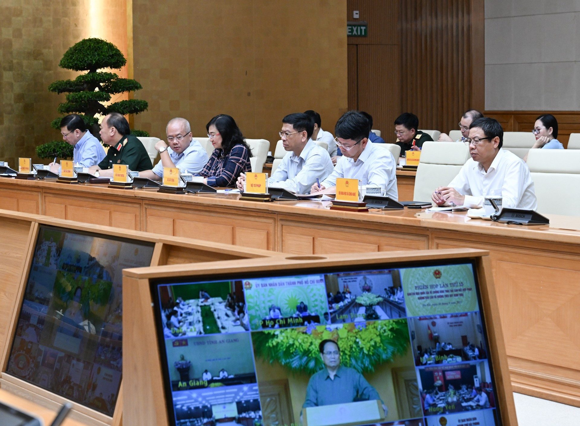 Lors de la 15e réunion du Comité national de pilotage de la lutte contre la pêche INN, le 30 septembre à Hanoi. Photo : Tran Hai/NDEL