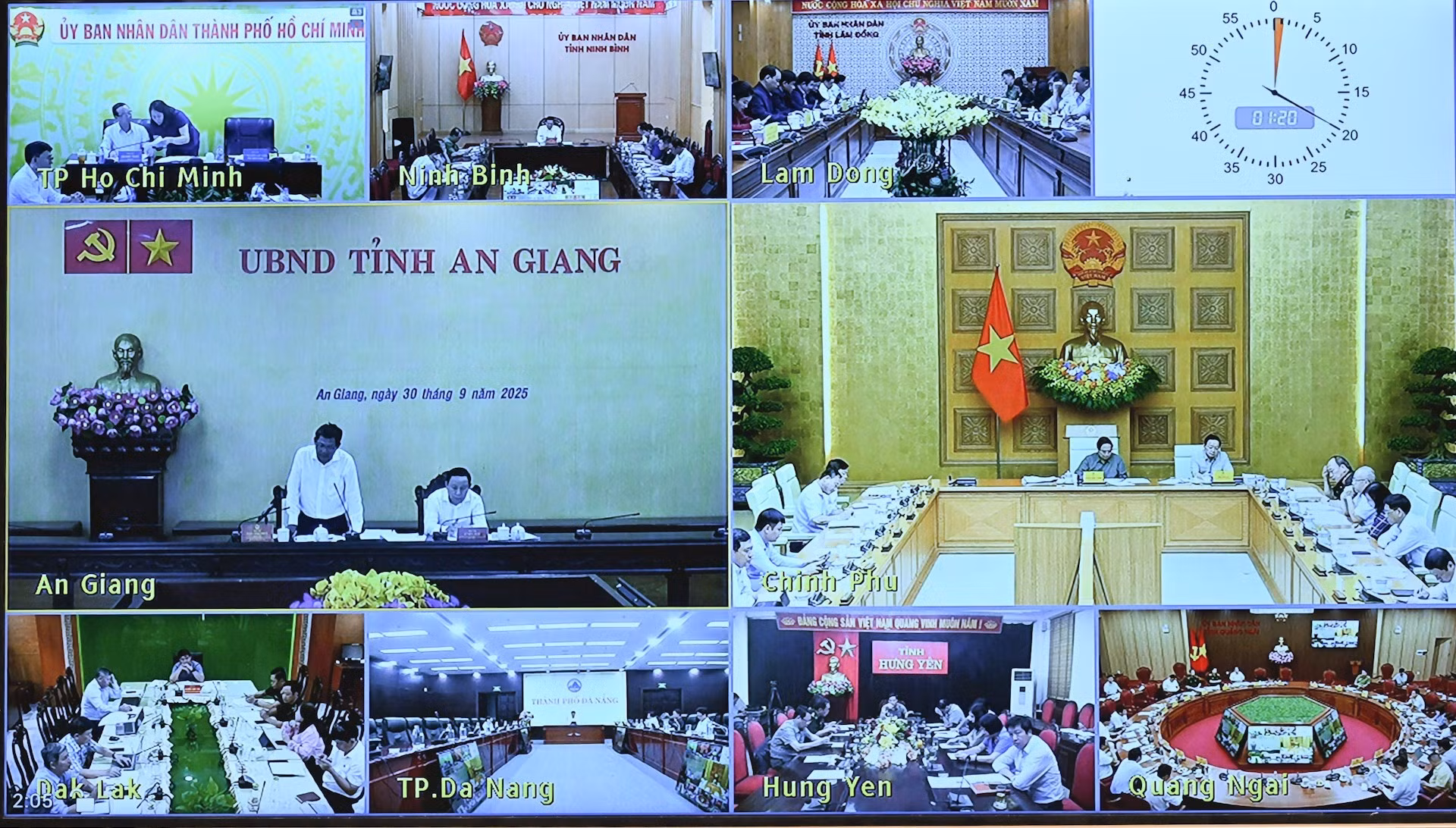 La réunion se tient en présentiel au siège du du gouvernement à Hanoi et en ligne dans 21 provinces et villes côtières du pays. Photo : Tran Hai/NDEL