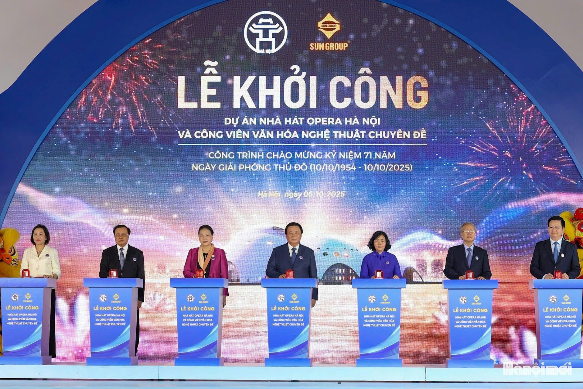 Le 5 octobre 2025, le Comité populaire de Hanoï a inauguré, dans le quartier de Tay Ho, le projet d’opéra de Hanoï et de parc culturel et artistique, marquant le lancement de l’un des projets de développement culturel les plus ambitieux de la capitale depuis plusieurs décennies. Photo : hanoimoi.