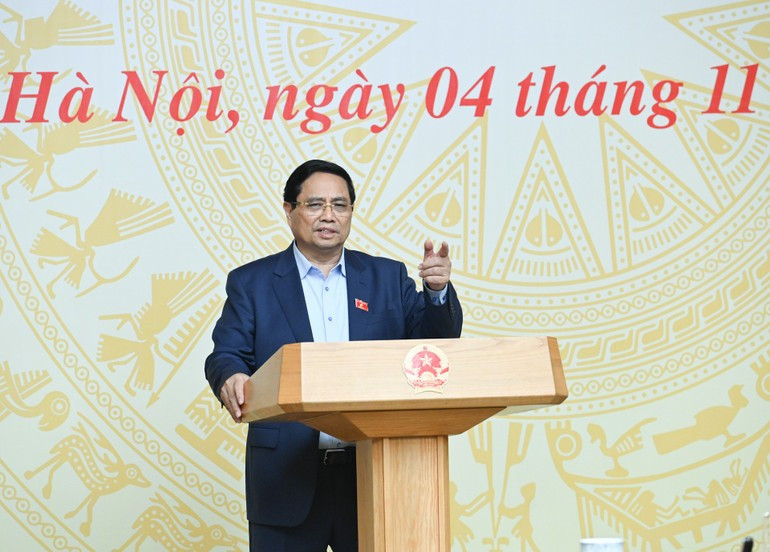 Le PM Pham Minh Chinh a affirmé la détermination nationale : &quot;Il faut déclarer sérieusement la guerre à la pêche INN, car il en va de l’honneur et de la crédibilité du Parti, de l’État et du peuple vietnamien sur la scène internationale&quot;. Photo : Tran Hai/NDEL