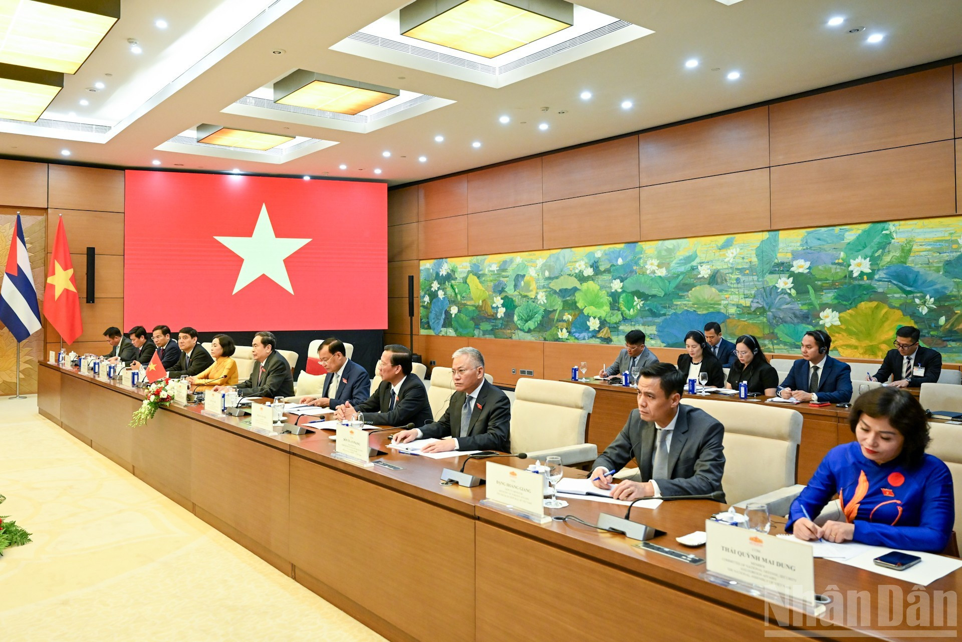 Les délégués vietnamiens présents à l’entretien. Photo : Duy Linh/NDEL