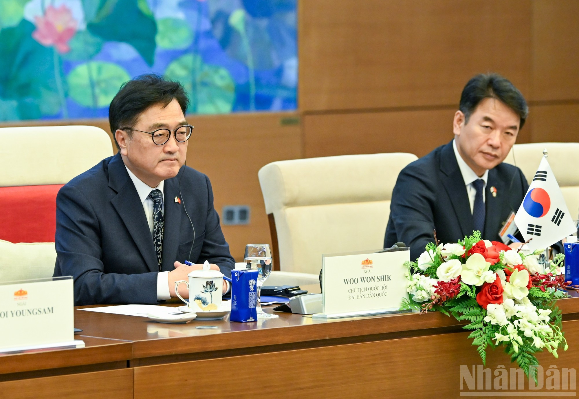 Les deux dirigeants ont mis l’accent sur le développement de la coopération en matière de défense et de sécurité, ainsi que sur la lutte contre la criminalité transnationale et les enjeux de sécurité non traditionnels. Photo : Duy Linh/NDEL