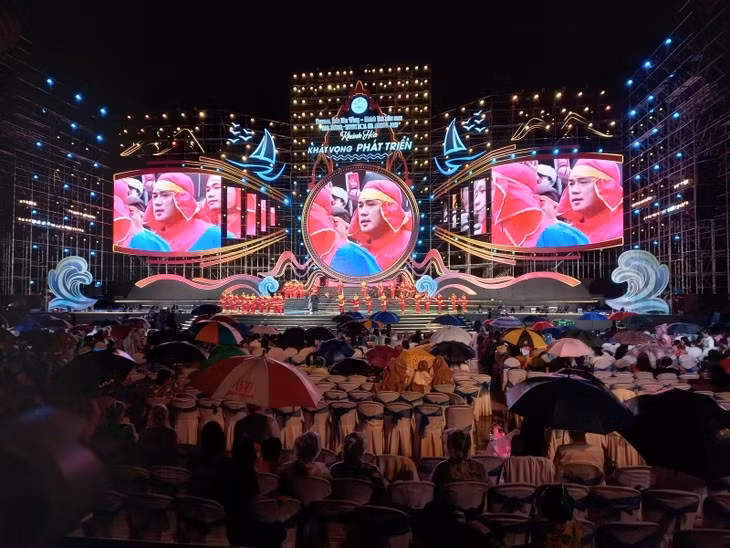 La cérémonie de clôture du festival maritime de Nha Trang – Khanh Hoà 2023. Photo: VOV 