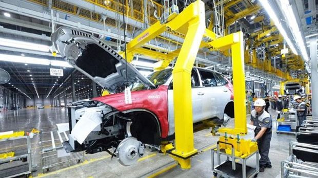 Dans l'usine d'automobiles de Vinfast. Photo : kinhtedothi