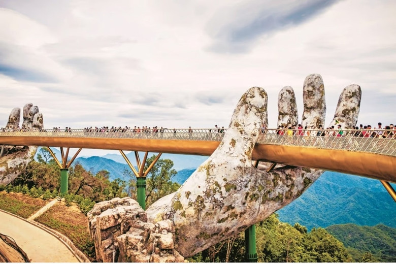 Le pont d'Or, à Dà Nang. Photo : Vnexpress.