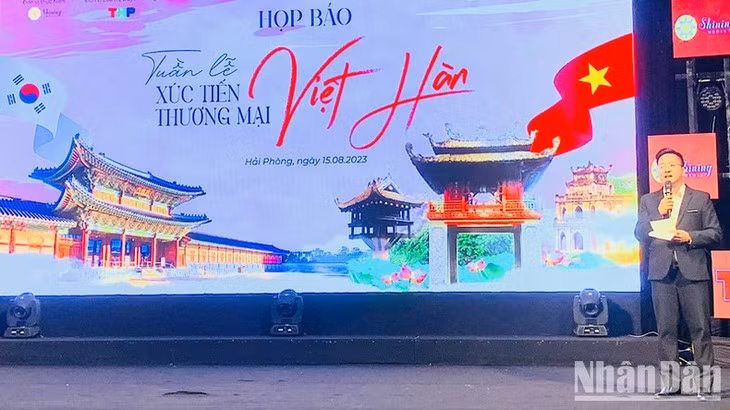 Point presse sur la semaine de promotion commerciale Vietnam - République de Corée 2023. Photo : nhandan.vn