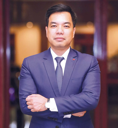 Le Dr Mac Quoc Anh, membre du Comité central du Front de la Patrie du Vietnam, vice-président et secrétaire général de l’Association des PME de Hanoï. a.png