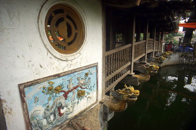 Le charme et l’originalité du pont à toiture de la région du Nord ảnh 12 Le charme et l’originalité du pont à toiture de la région du Nord ảnh 12