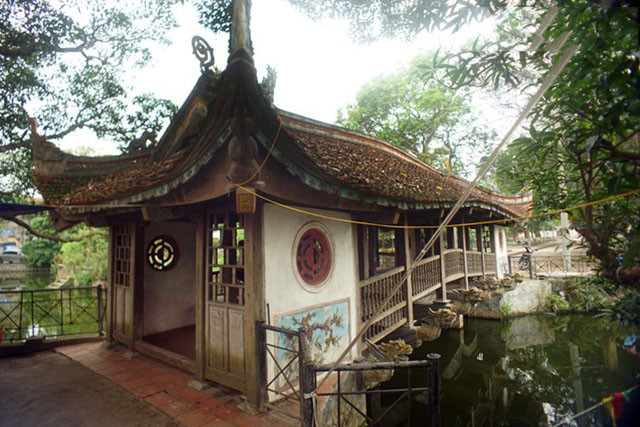 Le charme et l’originalité du pont à toiture de la région du Nord ảnh 3 Le charme et l’originalité du pont à toiture de la région du Nord ảnh 3