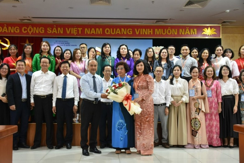 Un cours de formation pour enseignants de vietnamien. Photo : VNA.