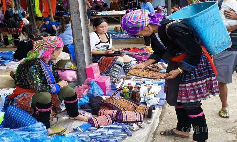 La province de Lai Chau met en œuvre de nombreux mécanismes et politiques visant à stimuler le développement du commerce et des services, en particulier dans les communes de haute montagne et des zones frontalières. Photo : congthuong. 