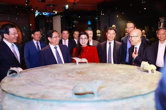 Le Premier ministre vietnamien Pham Minh Chinh au musée du Quai Branly-Jacques Chirac, à Paris, le 11 juin. Photo : VNA.