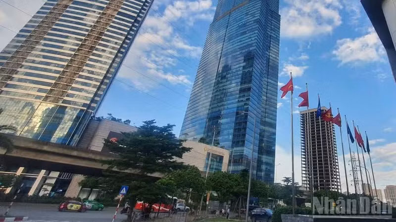Pour les marchés à forte croissance comme le Vietnam, le défi des entreprises locataires ne réside plus dans la recherche de surfaces de bureaux, mais dans la capacité des espaces de travail à suivre le rythme et les standards de développement des entreprises. (Photo : HNV)
