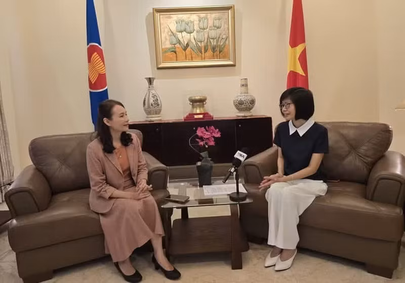 L'ambassadrice Ton Thi Ngoc Huong, représentante permanente du Vietnam auprès de l'ASEAN dans un entretien accordé à l'Agence vietnamienne d'information (VNA). Photo : VNA.