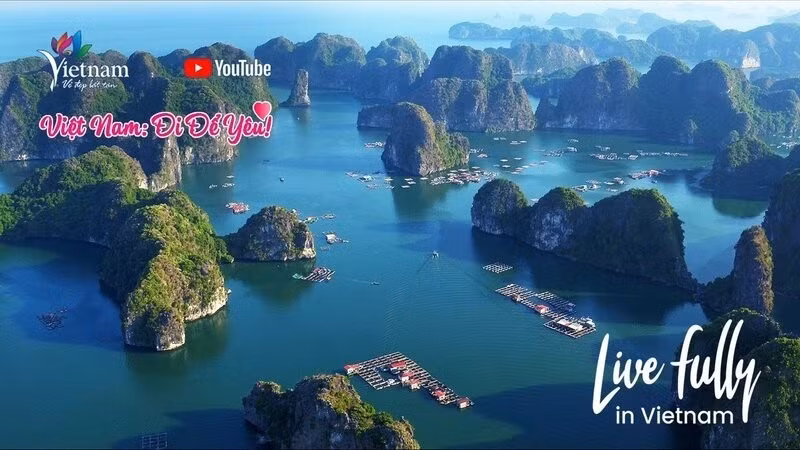 La baie d’Ha Long, un site classé au patrimoine qui attire de nombreux touristes à Quang Ninh. Photo : Vietnam Tourism.