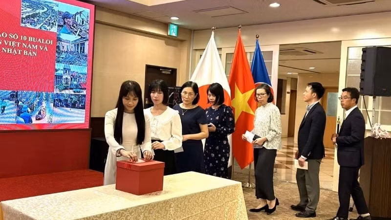 Les délégués lors de la cérémonie de lancement de la collecte. (Photo : VOV)