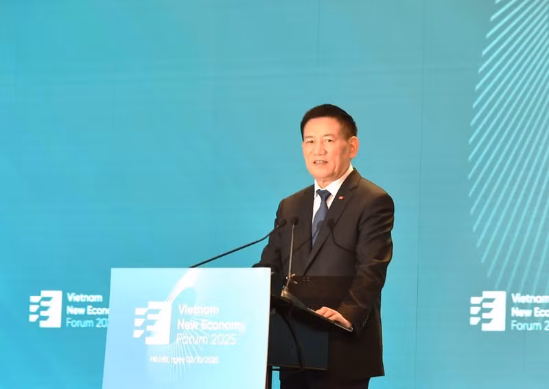 Le vice-Premier ministre Ho Duc Phoc a assisté et donné une orientation stratégique lors du Forum de la Nouvelle économie du Vietnam 2025, tenu le 2 octobre à Hanoï. Photo : VNA.