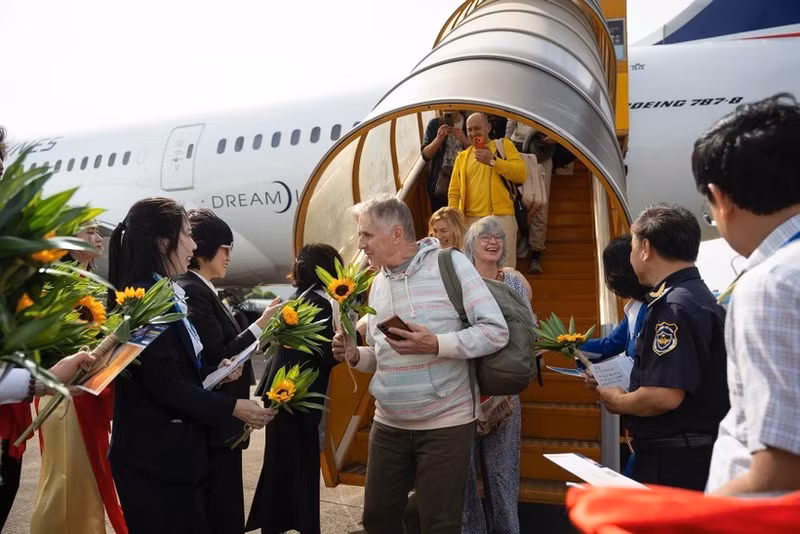 La cérémonie d'accueil du 20 millionième visiteur international a été organisée dans la zone spéciale de Phu Quoc (province d'An Giang) l'après-midi du 15 décembre dernier. Photo: VNA