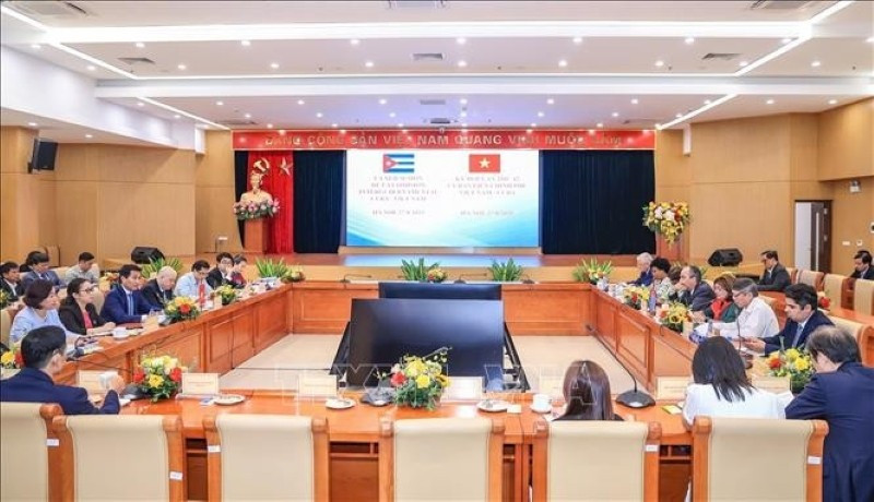 La 42ᵉ session du Comité intergouvernemental Vietnam - Cuba sur la coopération économique et scientifique et technique se tient du 27 août au 2 septembre à Hanoï. Photo : VNA.